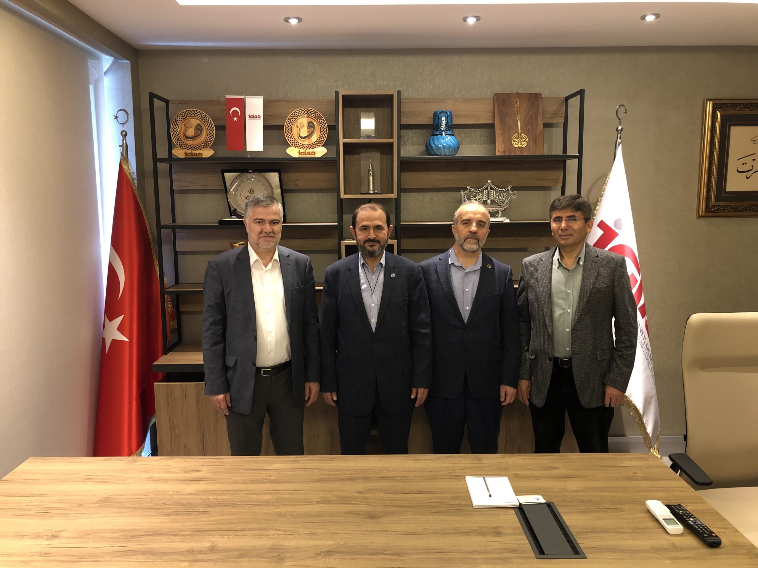 ÇEKUD’ten İGİAD Genel Başkanı Ayhan Karahan ve Başkan Yardımcısı Nuri Ecevit'e Ziyaret